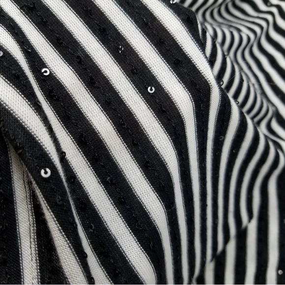 Sequin Blk & Wht StripedTop - Picture 4 of 7